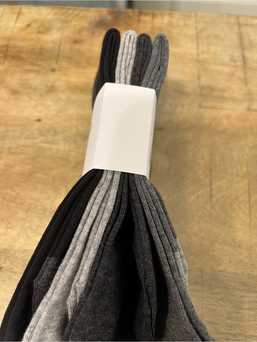 Calvin Klein Men's Crew Socks - (4-Pack) - Picture 2 of 3